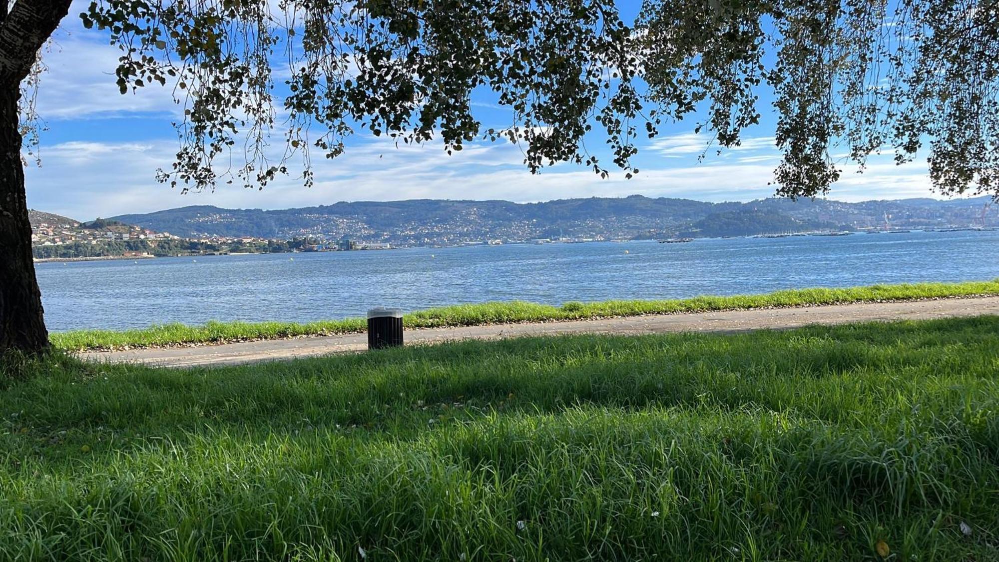 Atico Deluxe Muy Cerca De La Playa, Parking Gratis Lägenhet Moaña Exteriör bild